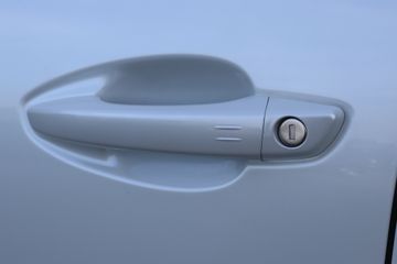 Voertuigafbeelding 12