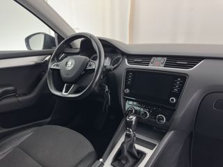 Voertuigafbeelding 6