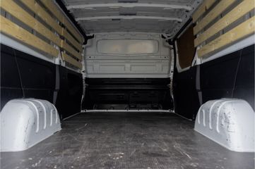 Voertuigafbeelding 9