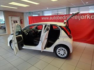 Voertuigafbeelding 4