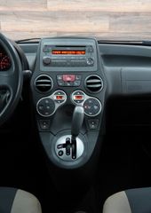 Voertuigafbeelding 12