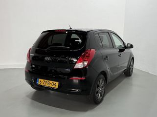 Voertuigafbeelding 6