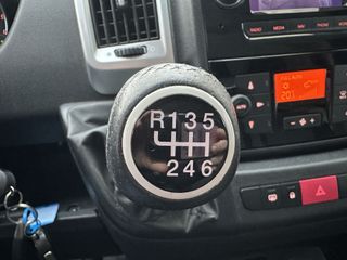 Voertuigafbeelding 13