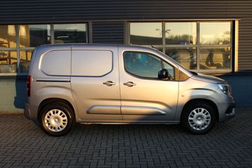 Voertuigafbeelding 4