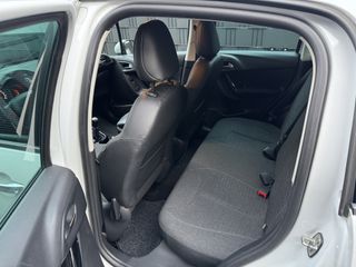 Voertuigafbeelding 11