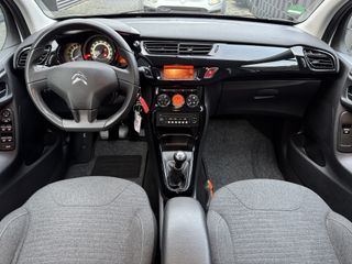 Voertuigafbeelding 9