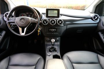 Voertuigafbeelding 10