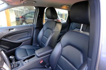 Voertuigafbeelding 21