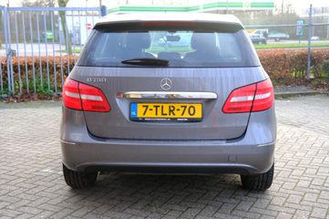 Voertuigafbeelding 7