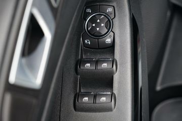 Voertuigafbeelding 18