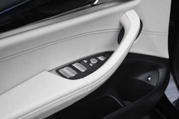 Voertuigafbeelding 27