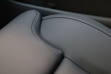 Voertuigafbeelding 12