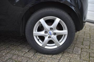 Voertuigafbeelding 4