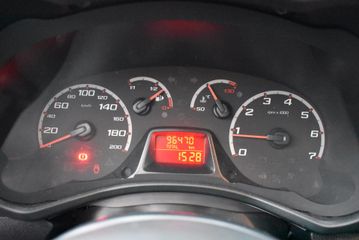 Voertuigafbeelding 5