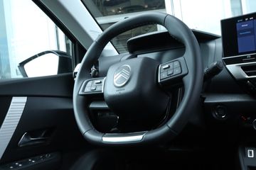 Voertuigafbeelding 28