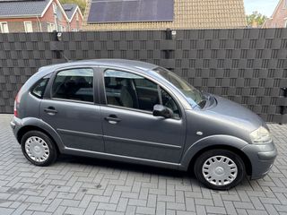 Voertuigafbeelding 5