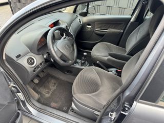 Voertuigafbeelding 8