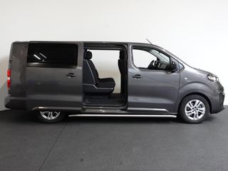 Voertuigafbeelding 8