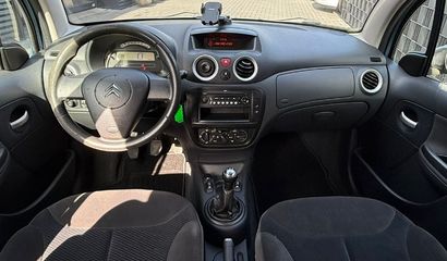 Voertuigafbeelding 9