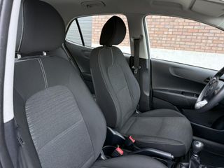 Voertuigafbeelding 12