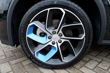 Voertuigafbeelding 4