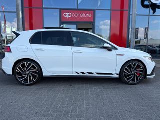 Voertuigafbeelding 3