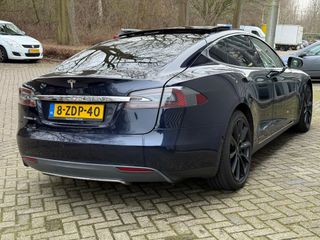 Voertuigafbeelding 12