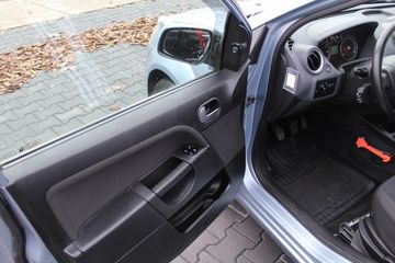 Voertuigafbeelding 10