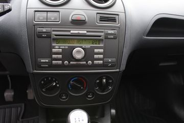 Voertuigafbeelding 12