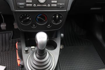 Voertuigafbeelding 13