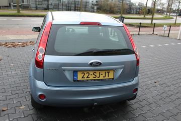 Voertuigafbeelding 6