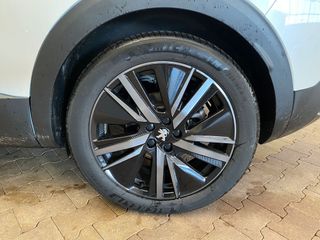 Voertuigafbeelding 8