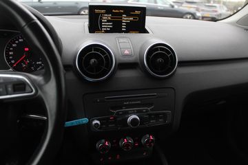 Voertuigafbeelding 9