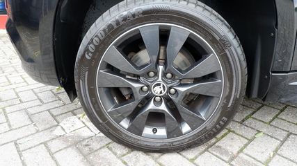 Voertuigafbeelding 5