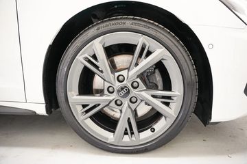 Voertuigafbeelding 32