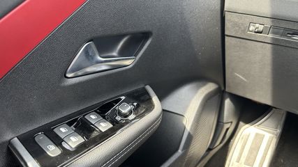 Voertuigafbeelding 17