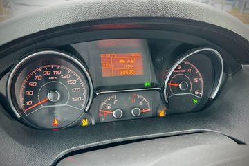 Voertuigafbeelding 21