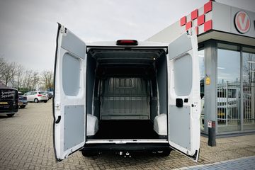 Voertuigafbeelding 8