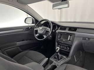 Voertuigafbeelding 6