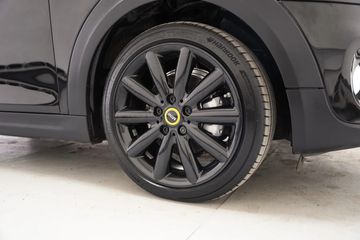 Voertuigafbeelding 32