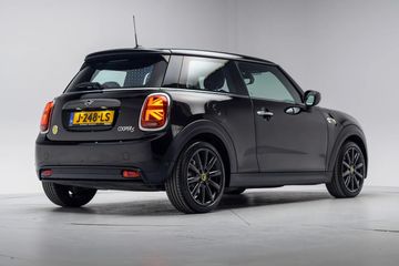 Voertuigafbeelding 37