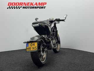 Voertuigafbeelding 13