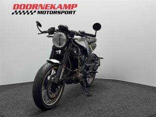 Voertuigafbeelding 5