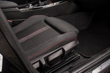 Voertuigafbeelding 17