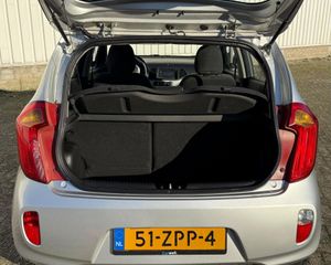 Voertuigafbeelding 6