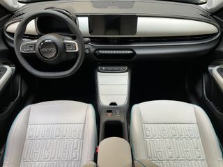 Voertuigafbeelding 2