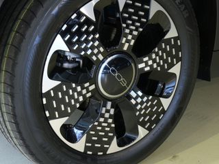 Voertuigafbeelding 8