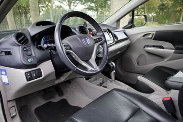 Voertuigafbeelding 6