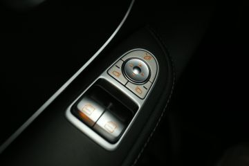 Voertuigafbeelding 32