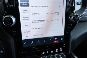 Voertuigafbeelding 13